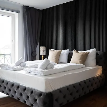 Junik Im Stadtzentrum *