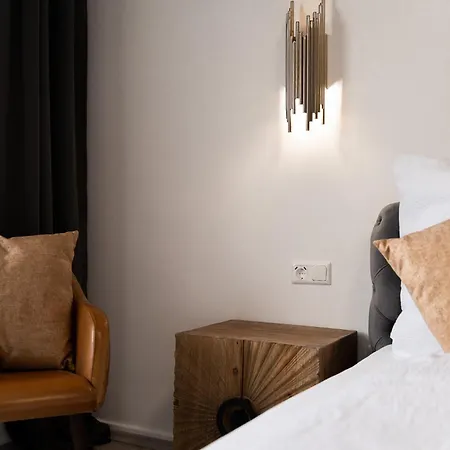 Junik Im Stadtzentrum Apartamento