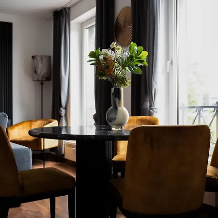 Appartement Junik Im Stadtzentrum *