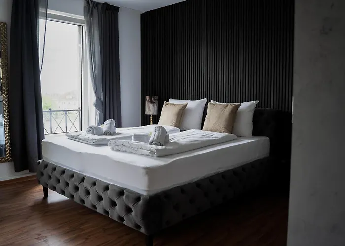 Junik Im Stadtzentrum *